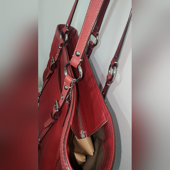 Coach RED Leather Gallery East West Tote Purse Turnlock Bag Vintage f0820-f11525 - Picture 6 of 13